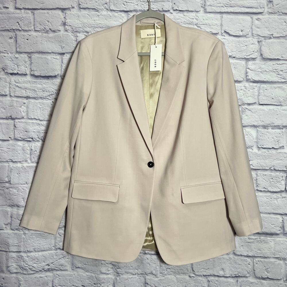 6397 New Classic Wool Blazer SIZE M Bone Lined Shoulder Pads Tailored Portugal